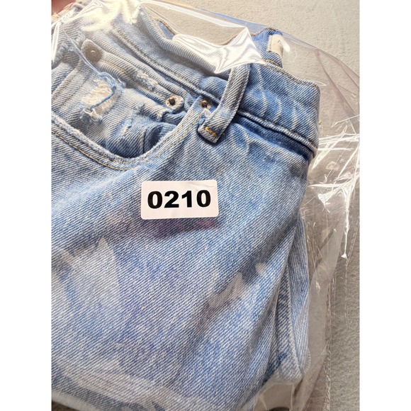 Abercrombie & Fitch 90s Straight Ultra High Rise Distressed Jeans Light Wash 28 - Picture 8 of 8
